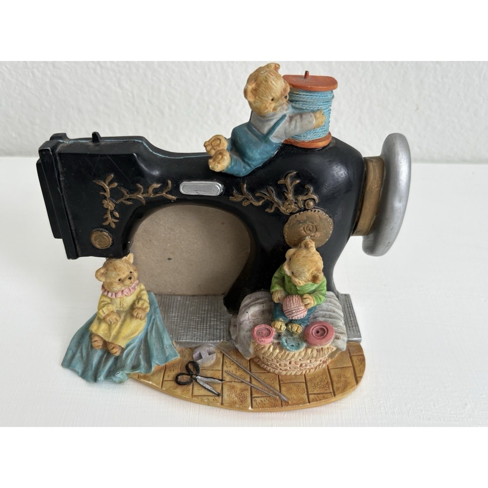 Vintage Teddy Bear Sewing Machine Photo Frame Resin Quilting Sewing Decor